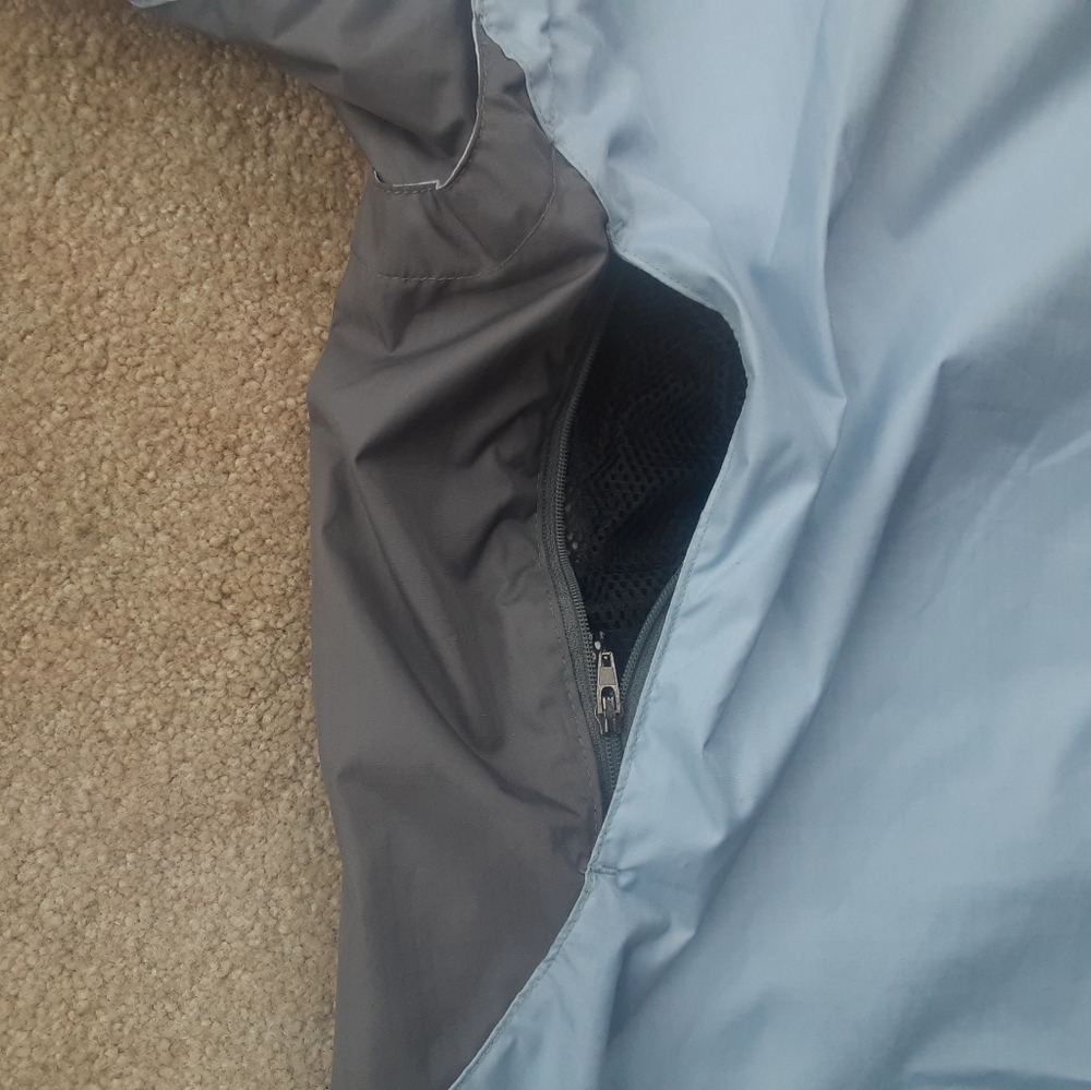 Helly Hansen Convertible Bike/Multisport Waterproof Jacket,Rear Cargo Pocket,EUC - Picture 6 of 8